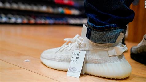 which stores sell yeezys